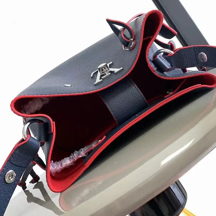 LV 2308DJ0103 Bag 0511
